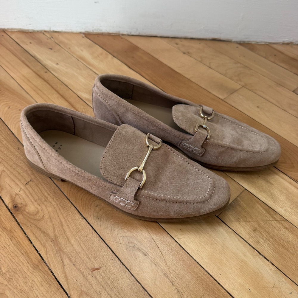 A New Day Tan Faux Suede Horsebit Loafers Gold Hardware Flats Size 7.5 - Picture 3 of 9